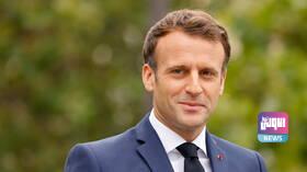 بعد حادثة الصفعة على الوجه.. شاب يشتم ماكرون ويتهمه بالإلحاد 4 5E1B8C8B 034B 442B AE37 E4A3E54F3D99