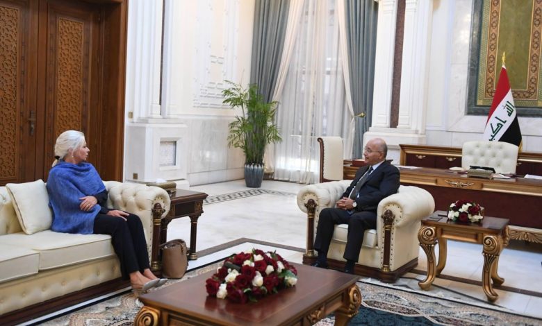 6A872CDF 0336 4003 9204 9C4E8248B18D