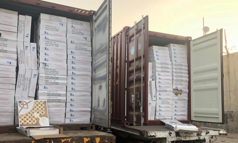 ميناء ام قصر .. ضبط 2 حاوية وإحباط محاولة غش وتلاعب بالاوزان 1 75348FBB EED5 4D92 9F48 987007973512