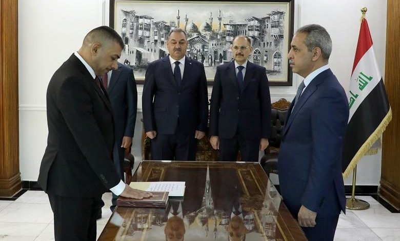 8D3BF8A2 EFBB 45BC BE15 F6112ADC744D