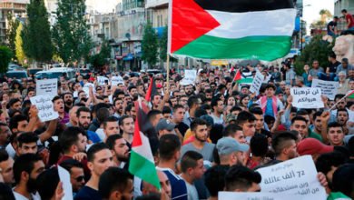 مظاهرة وسط رام الله تنديدا بوفاة الناشط نزار بنات 2 C0CFF0FF 8663 4BF8 8CAC 15180B3CEB4F