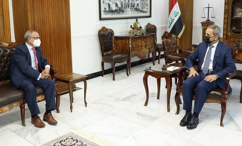 F77322A7 BFAA 4B28 8E65 72FE14888773