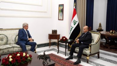 صالح يلتقي السفير الفرنسي ويؤكد على اهمية التعاضد الدولي لتخفيف التوتر في المنطقة 4 1DB4A424 BBE4 4771 B513 56C3CFD4FC17