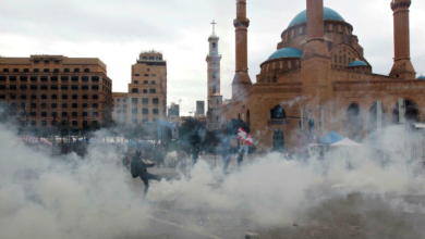 إصابة 21 شخصاً إثر مواجهات بين متظاهرين وقوات الأمن أمام مقر البرلمان اللبناني 5 99CBE383 1938 403F 92D3 DA7BBF4C3CCE