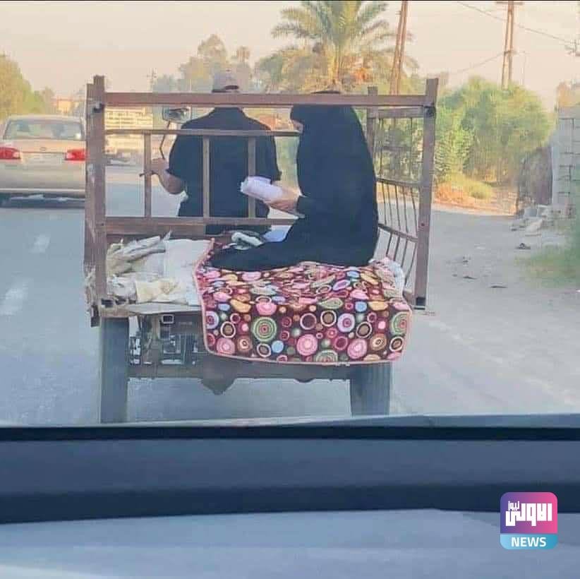 مواقع التواصل تتداول صورة طالبة سادس تراجع الامتحان بـ"الستوته" 3 E0A2F33B 0087 49FE BE35 ECC815B9A065