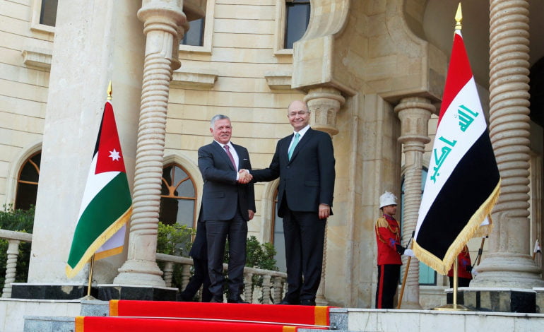 E4E8E1DD 0376 45A7 96B9 A5B1BB019C52