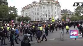 E9533CDC 8D00 4AC6 9A63 EC8092C80C0D