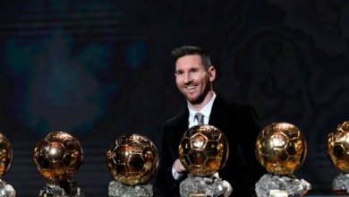 تتويج ميسي بالكرة الذهبية Messi winning the Ballon dOr
