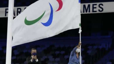 على إيقاع النشيد الوطني بلغة الإشارة باريس تتسلم شعلة البارالمبياد 3 1352154