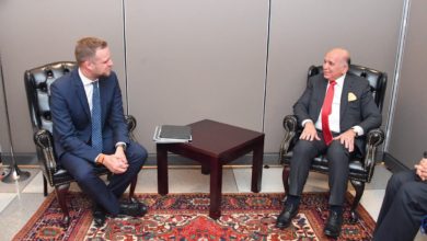 2CB8DA05 37FE 4B81 9737 9651B127F584