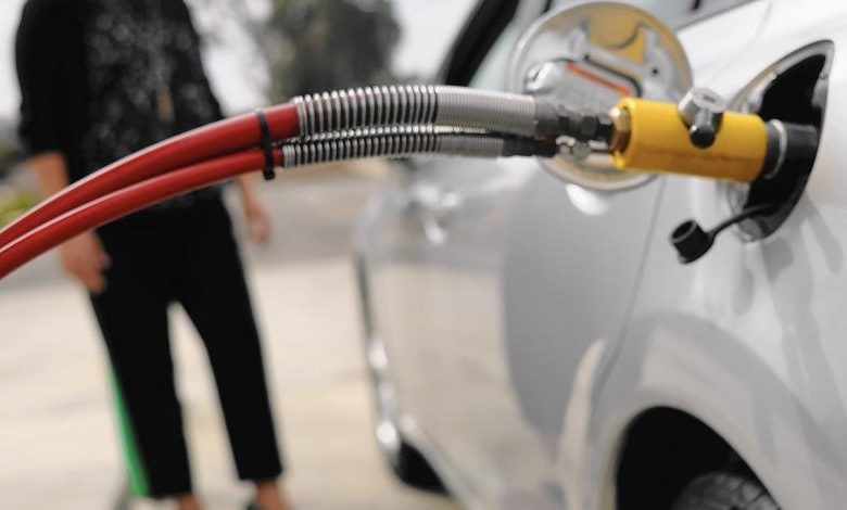 النفط تعلن اعتماد بطاقات الدفع المسبق في محطات التعبئة قريباً 1 30773F78 9BA3 4199 8CBD 948F12E7E00C