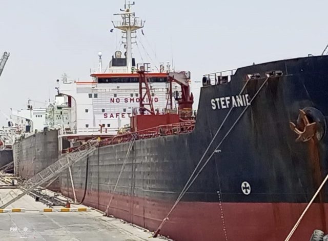 4EB9BE4C FC94 4972 841F 34E095DEB2C4