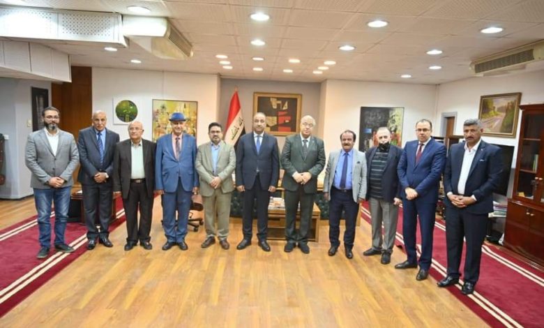وزير الثقافة يبحث مع وفد من اتحاد أدباء البصرة الاستعدادات لمهرجان المربد 1 9C6DE367 B2C9 406F 978F 9D65A4B356FB