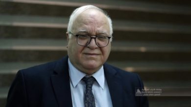 9CEA4003 B67E 47A0 9808 391B3288C23C