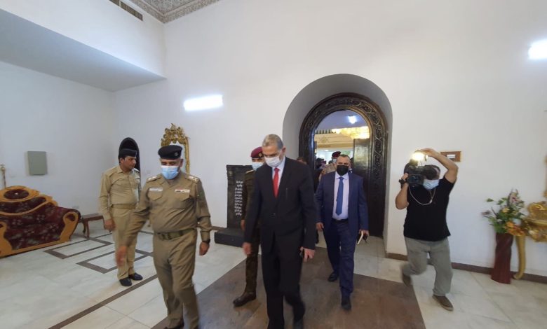 A6B0ECD3 EE8F 49EB 851A ED7EAF4D4336