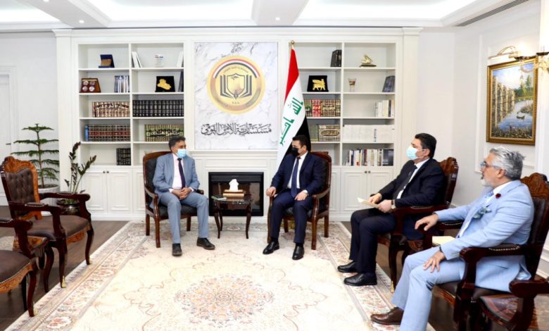 F1E63C6B 7DA2 44D0 89BC 63A8E380FC18