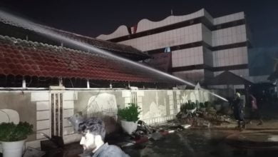 32F08E93 8151 42FA 87C2 7A31409A95D9