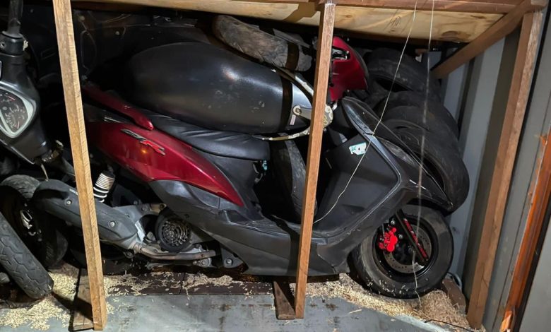 DCFAFF3B F942 4F04 BD2A 1A464450B9B0