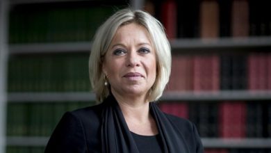 FDF3F19C CB6F 47D5 9B70 495BC66FAFF6