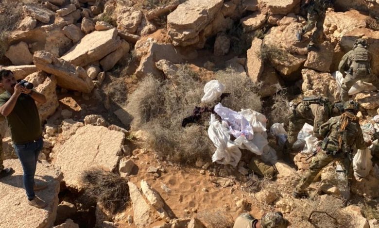 ضبط أسلحة ومتفجرات لداعش في صحراء الأنبار 13 IMG 20211020 WA0005