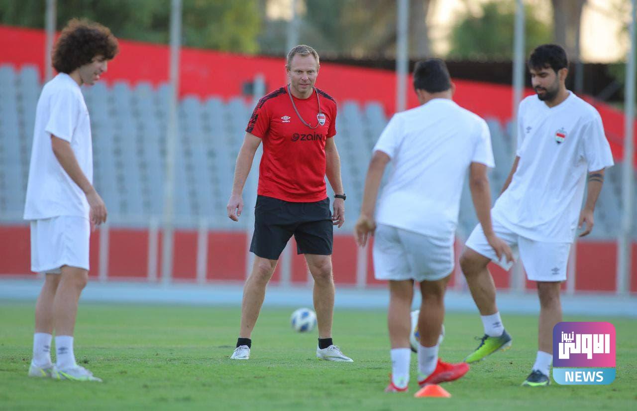 منتخبنا الأولمبي يخوض وحدة تدريبية على ملعب الشعب الدولي قبل السفر إلى البحرين 1 photo 2021 10 19 19 47 12