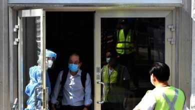 سنغافورة وماليزيا تعيدان فتح معبر حدودي مزدحم أمام المطعمين ضد كورونا 6 61a461604236041203546c3e