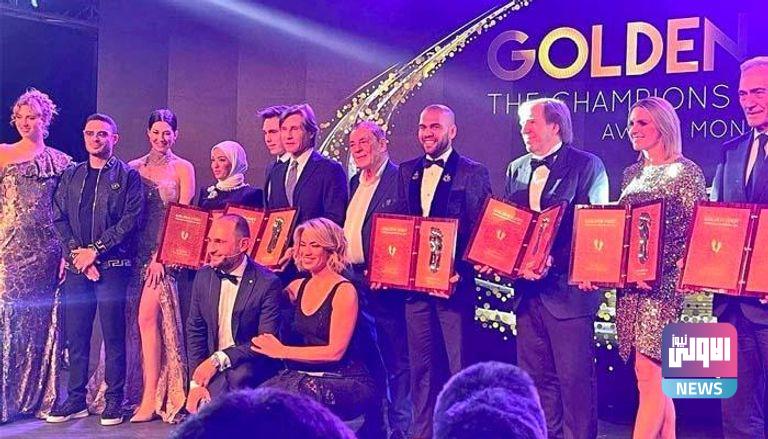 لحظة استلام زوجة محمد صلاح لجائزة القدم الذهبية 1 98 110258 mohamed salah 2021 golden foot