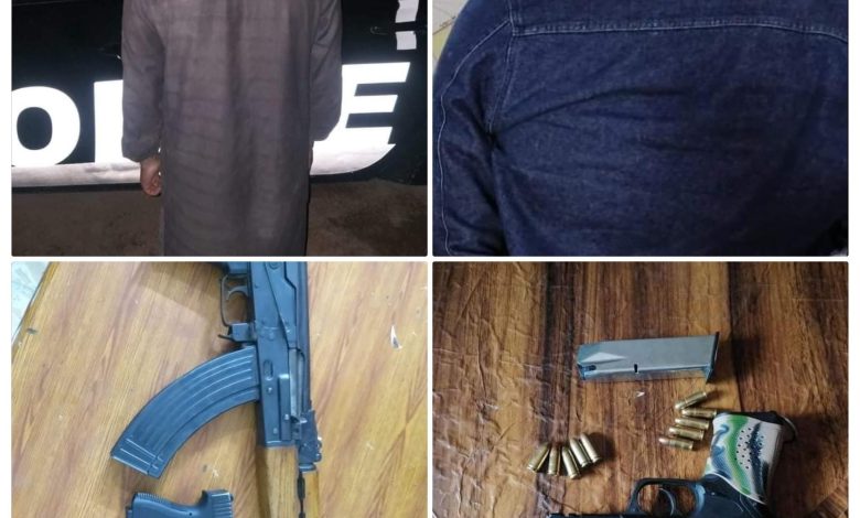 نجدة الديوانية تلقي القبض على متهمين بالتشاجر بحوزتهما أسلحة مختلفة 1 4276DD1E B95C 4666 BEA7 9DEF30DF4360