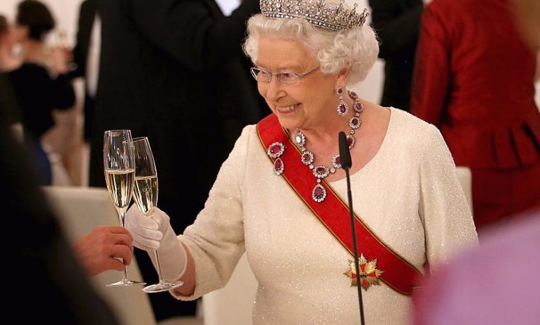 B57C43FF D8D6 4A2E BCD5 31C2140437BB