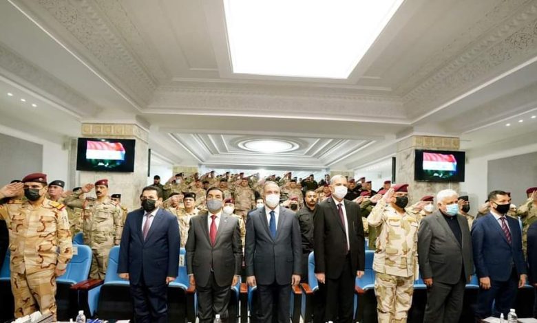 الكاظمي يحضر المؤتمر السنوي لقيادة العمليات المشتركة ويصدر 13 توجيها (صور) 9 FB IMG 1640610219519