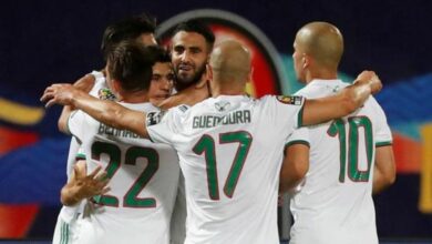 احتجاج رسمي يصاحب أول تدريب لمنتخب الجزائر في كأس أمم أفريقيا 6 100 193919 algeria protest african nations cup 700x400