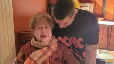 15894A39 01E6 4D6E 86D0 67BDBF37FC68