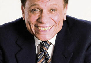 شقيق الزعيم: "عادل إمام قاعد مع أحفاده وصحته زى الفل وكفاية شائعات" 11 45CAD58B 5065 40EF A233 87432BF3FF1D