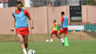 قبل مواجهة مالاوي.. أشرف حكيمي يعود إلى تدريبات المغرب 4 large