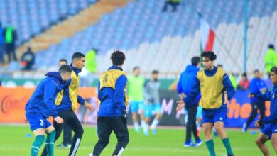 منتخبنا الوطني يجري عملية الأحماء قبل خوضه مباراته امام نظيره الايراني في ملعب ازادي 2 msg 1164181654 57687 2