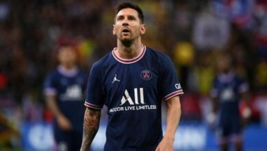 177 122518 paris saint german messi mbappe 700x400