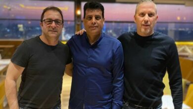 2aa0e132 e135 4eab a0a2 7c85599ec5b4