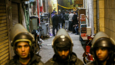 61fe2e774236045fb07e9bca ١