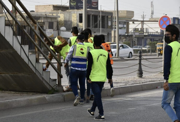 فرق شبابية تتطوع لتنظيف جسور مشاة في العمارة 1 F8166D90 4577 4113 BCAC 8BFFCA63006B