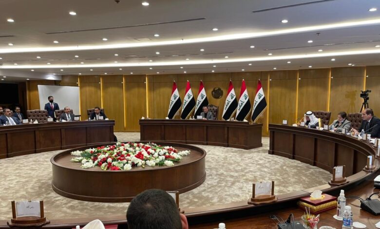 اجتماع برئاسة الزاملي للتباحث بشأن اختيار أعضاء اللجان النيابية 1 IMG ٢٠٢٢٠٢٠٨ ١٣٤٩٠١