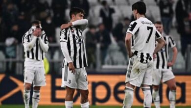 138 122804 gladbach bochum bundesliga referee 700x400