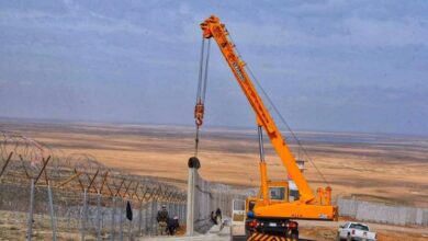 مواصلة نصب الجدار الكونكريتي على الشريط الحدودي العراقي السوري(صور) 24 386BEDF5 9F2F 452F 9E8B 3082353448FE