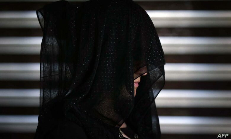 بغداد: فتاة تنهي حياتها شنقاً بـ’شال’ في ظروف غامضة 1 918016EE 5D1E 4CB8 A9A9 86D5EB88270D