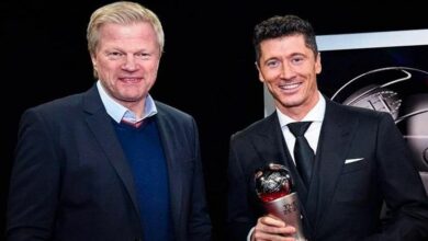 124 231555 bayern oliver kahn barcelona lewandowski 700x400