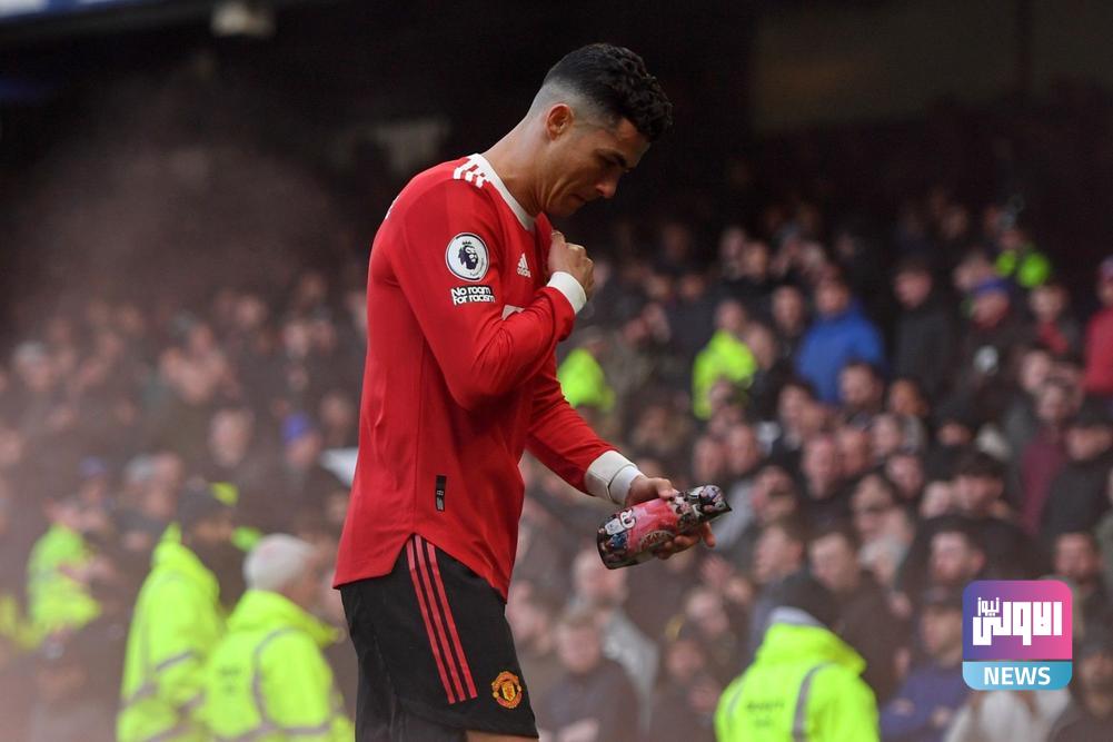 بعد حادثة تحطيم الهاتف.. الشرطة تفتح تحقيقاً مع رونالدو بشأن 1 4228750 327Z6ZG preview