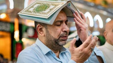 جموع الزائرين تحيي اعمال ليـلة القدر في رحاب مرقد الإمام الحسين (عليه السلام) (صور) 5 88D97D46 43A8 422D 991E 0A9600717E08