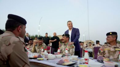 الكاظمي يتفقّد مقر الفرقة 17 للجيش العراقي ويشارك مقاتليها مائدة الإفطار 4 IMG 20220404 191147 351