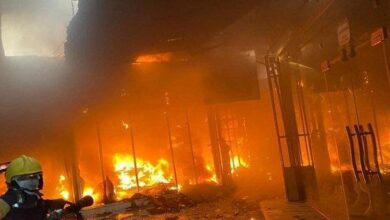 الدفاع المدني يخمد حريقاً اندلع في 3 أكشاك بمنطقة الكيارة شرقي بغداد 5 IMG 20220429 021651 068