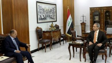 زيدان ونقيب الصحفيين يبحثان الاجراءات القانونية التي تكفل حرية التعبير 3 31198CC6 6F1A 43DF 983F D6637D140D73