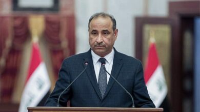 8F4EFCEE 5E7B 4526 981D 56B88B7A8388